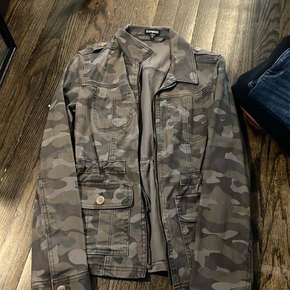 Express Camo Jacket - Picture 1 of 1